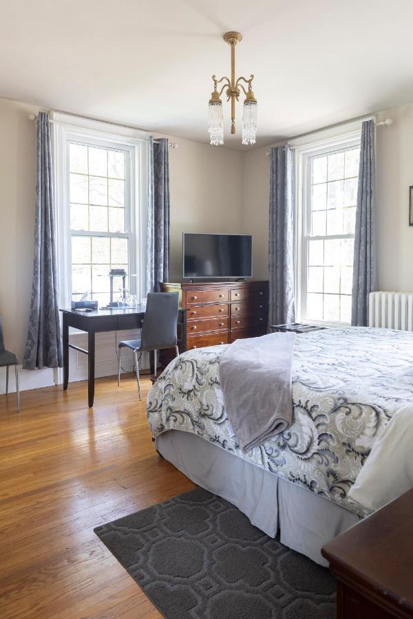 Anneken 1000 Islands B&B Luxury Suites & Spa Brockville Dış mekan fotoğraf
